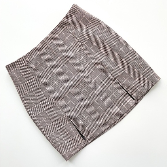 SUNDAY Best Notched Check Mini Skirt - Picture 8 of 8
